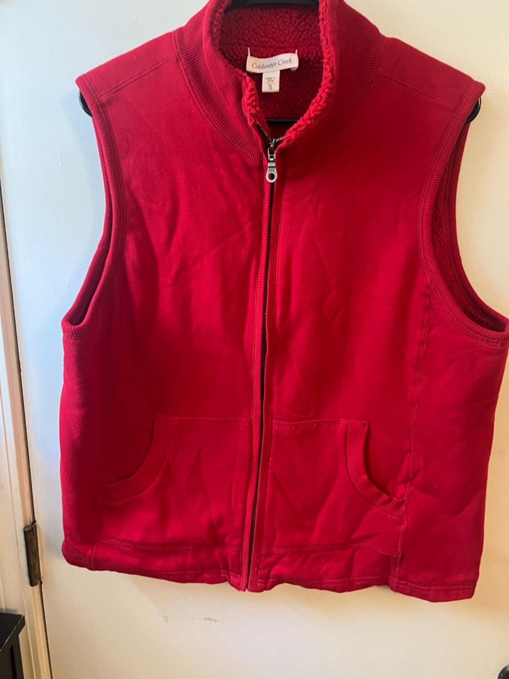 LIKE NEW Coldwater Creek XL/18 Red Fleece Vest - Cozy Zip Front❤️